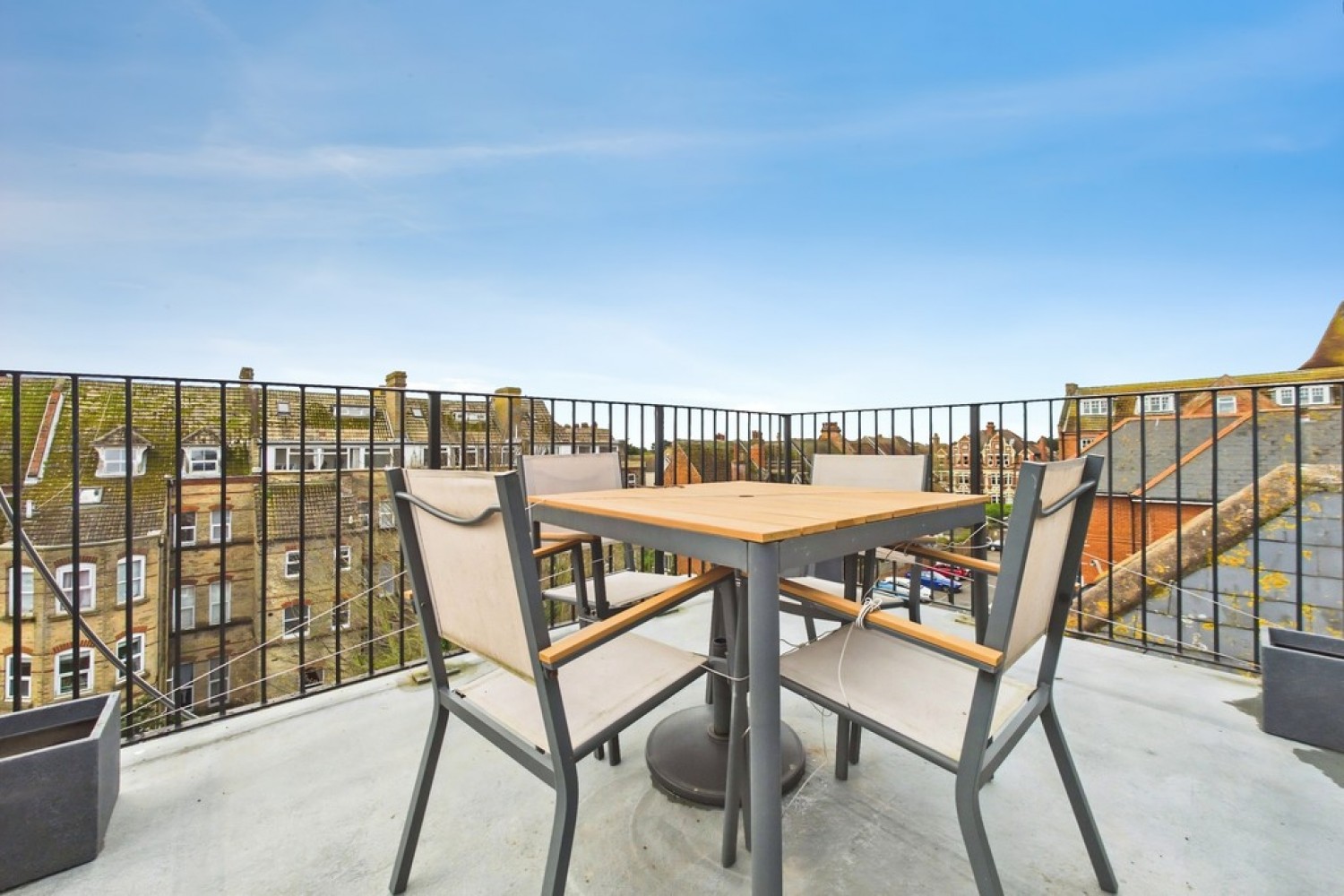 3 bedroom Flat for Sale Bouverie Road West, Folkestone