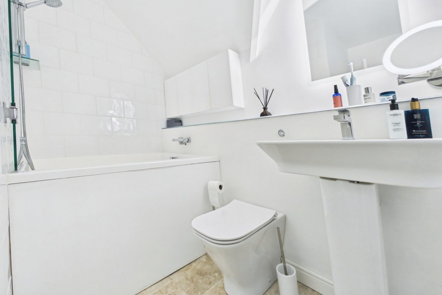 3 bedroom Flat for Sale Bouverie Road West, Folkestone