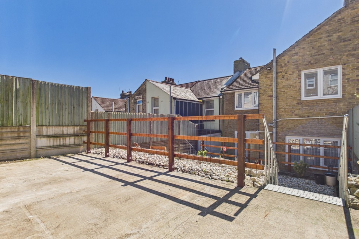 3 bedroom House for Letting Douglas Road, Dover