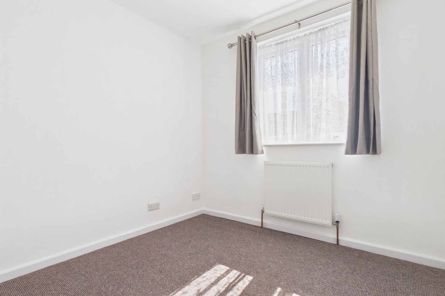 3 bedroom House for Letting Douglas Road, Dover
