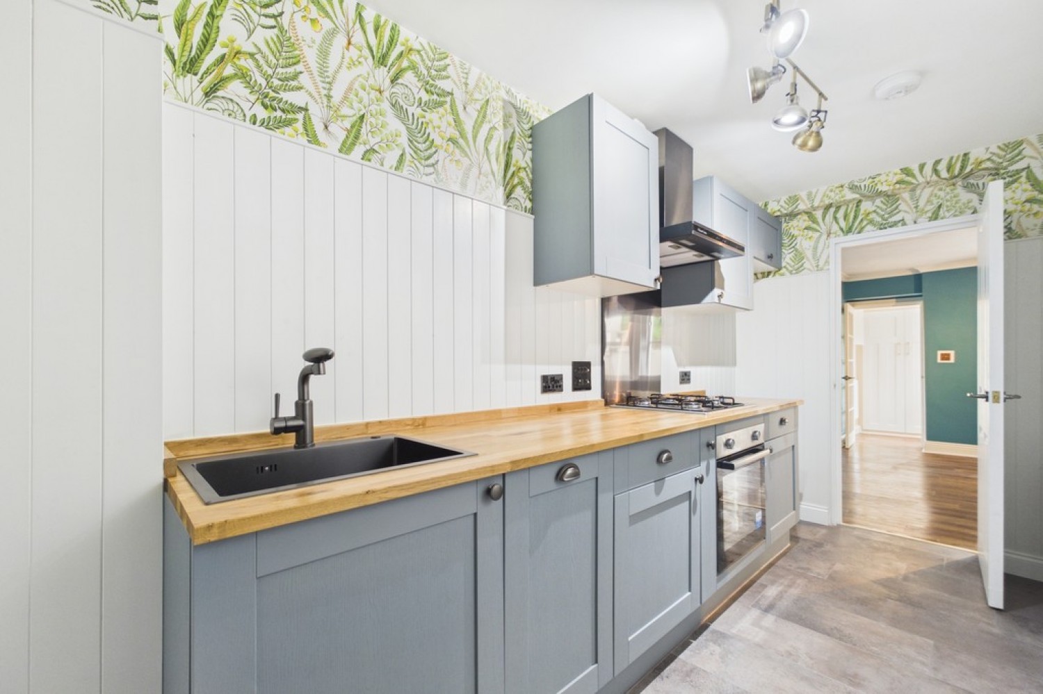 1 bedroom Flat for Letting Crescent Road, Ramsgate