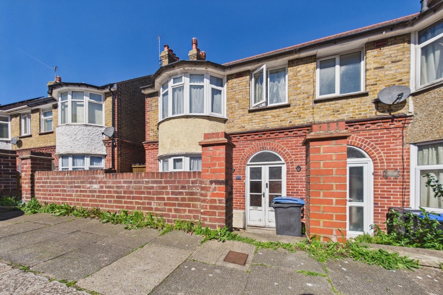 3 bedroom House for Sale Longfield Road, Dover