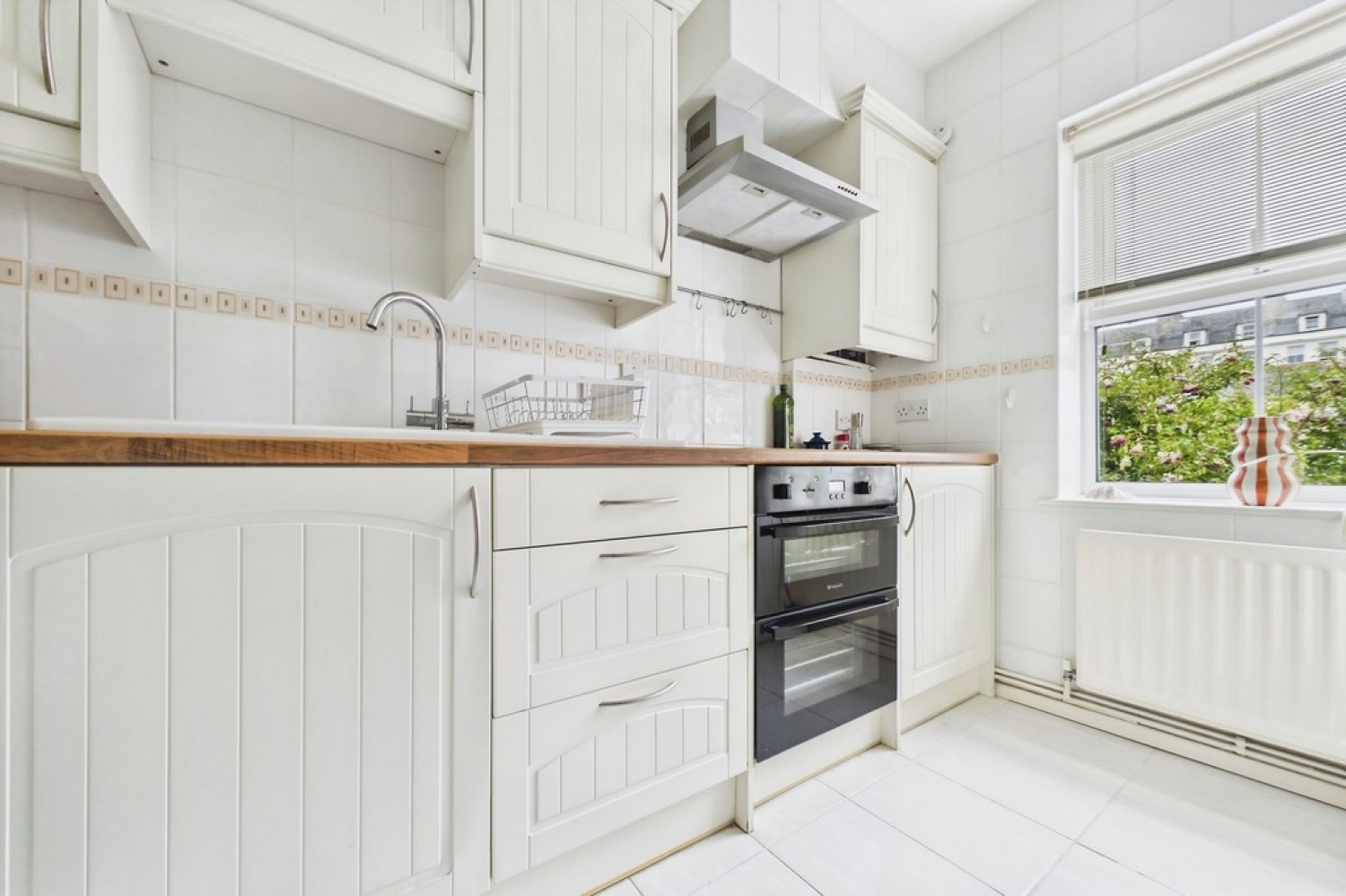 2 bedroom House for Sale Christchurch Road, Folkestone
