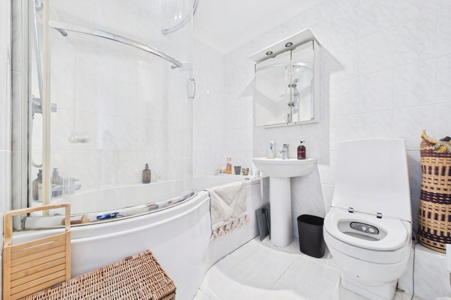 2 bedroom House for Sale Christchurch Road, Folkestone