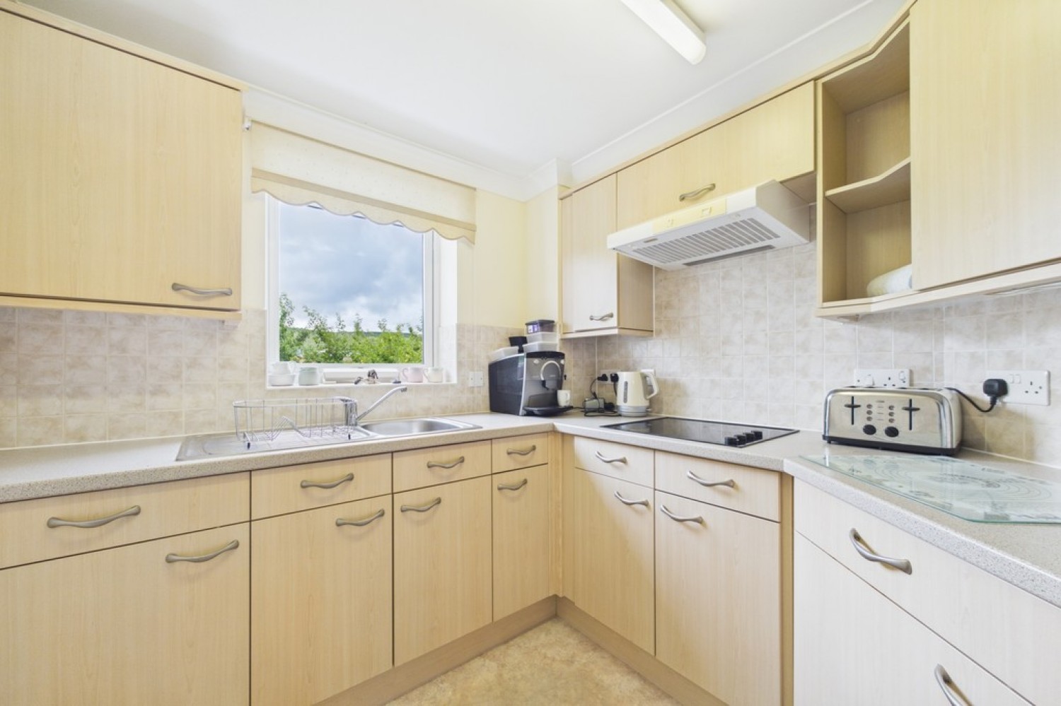 1 bedroom Flat for Letting Laurel Court, Folkestone