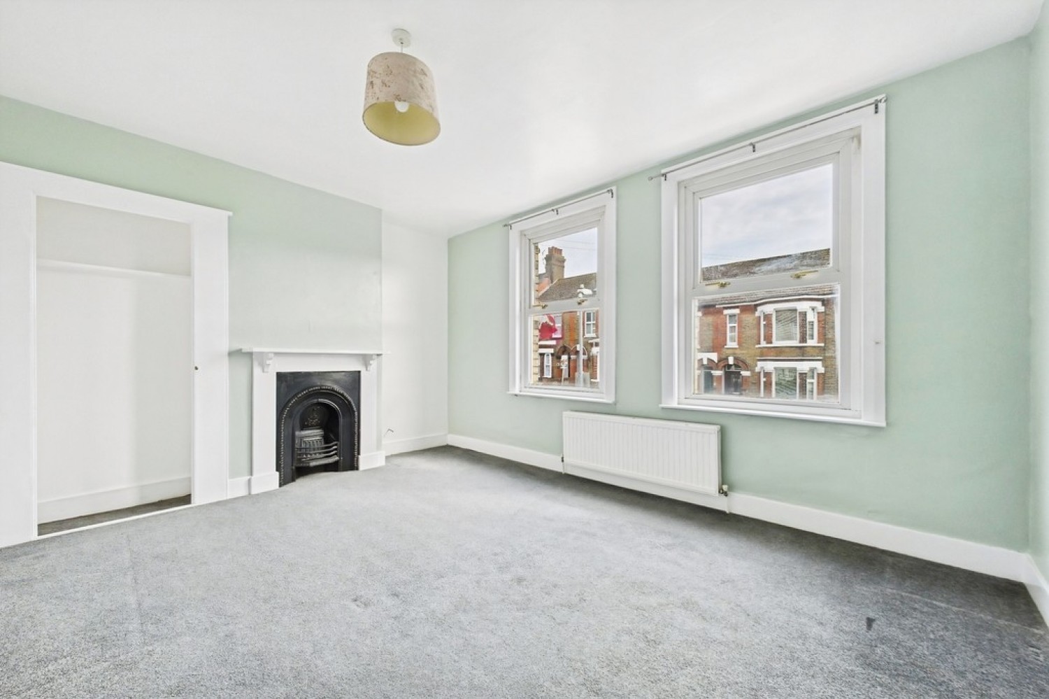 2 bedroom House for Sale Nightingale Road, Dover
