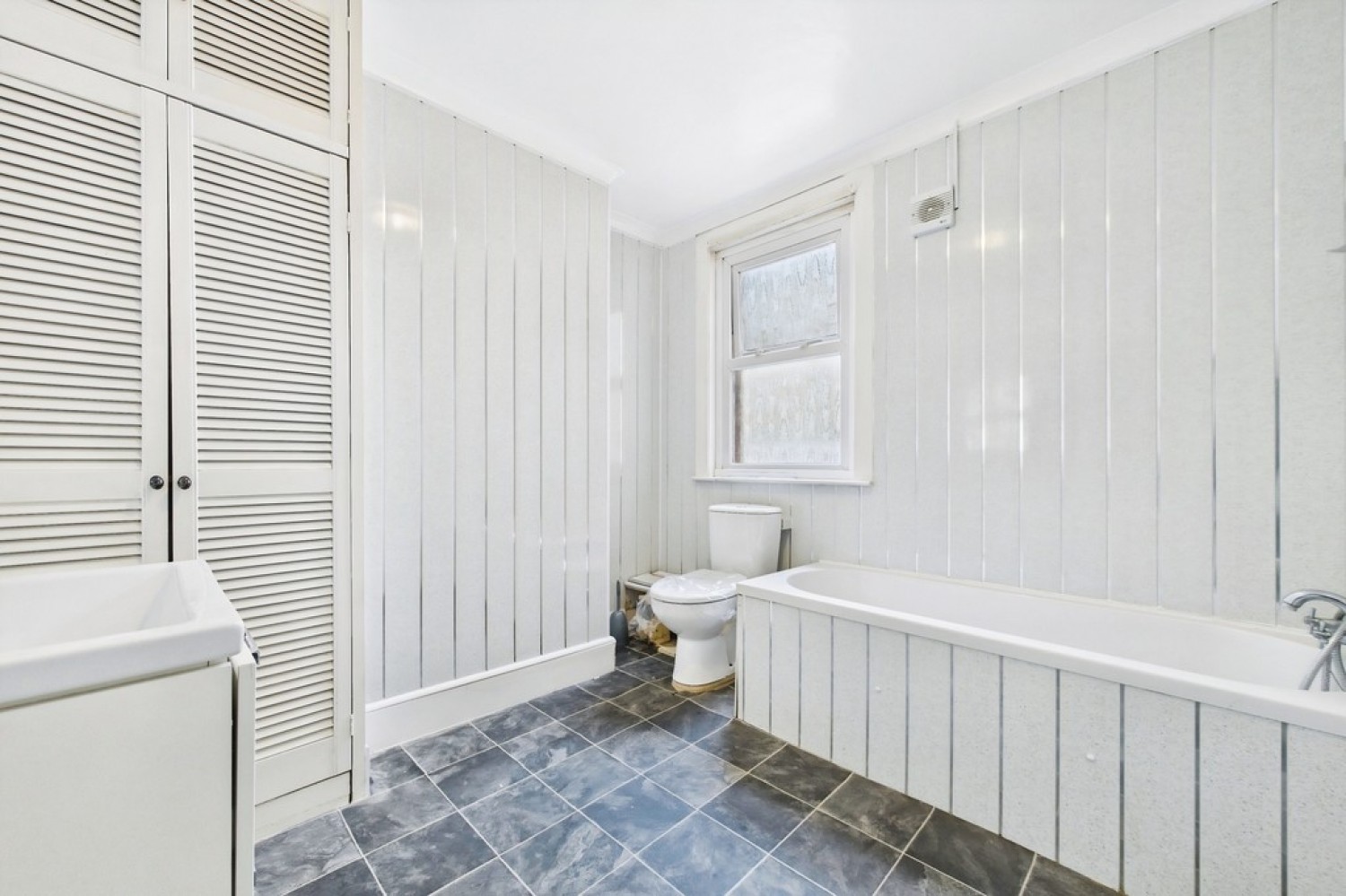 2 bedroom House for Sale Nightingale Road, Dover