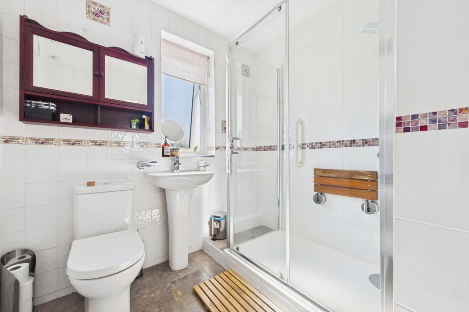 3 bedroom House for Sale Downs Road, Folkestone