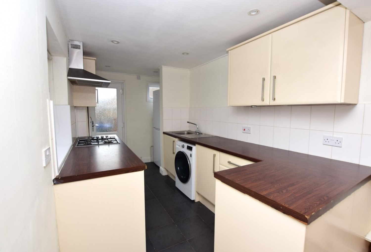 2 bedroom House for Letting Church Street, Burbage
