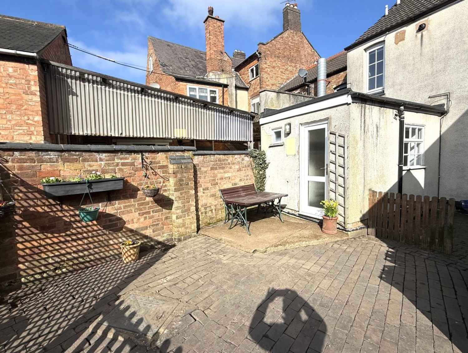 2 bedroom House for Letting Church Street, Burbage