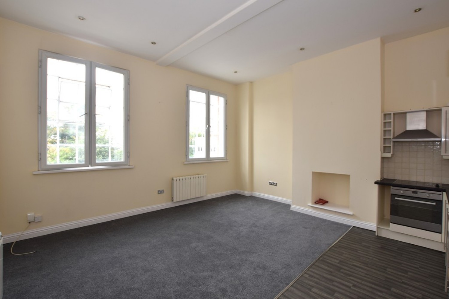 2 bedroom Flat for Letting Castle Hill Mews, 16-20 Hill Street