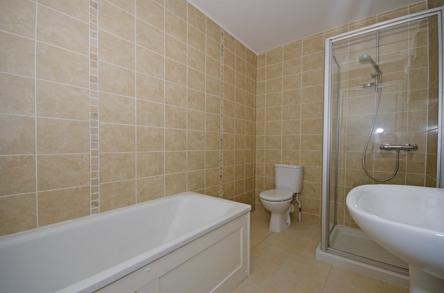 2 bedroom Flat for Letting Castle Hill Mews, 16-20 Hill Street