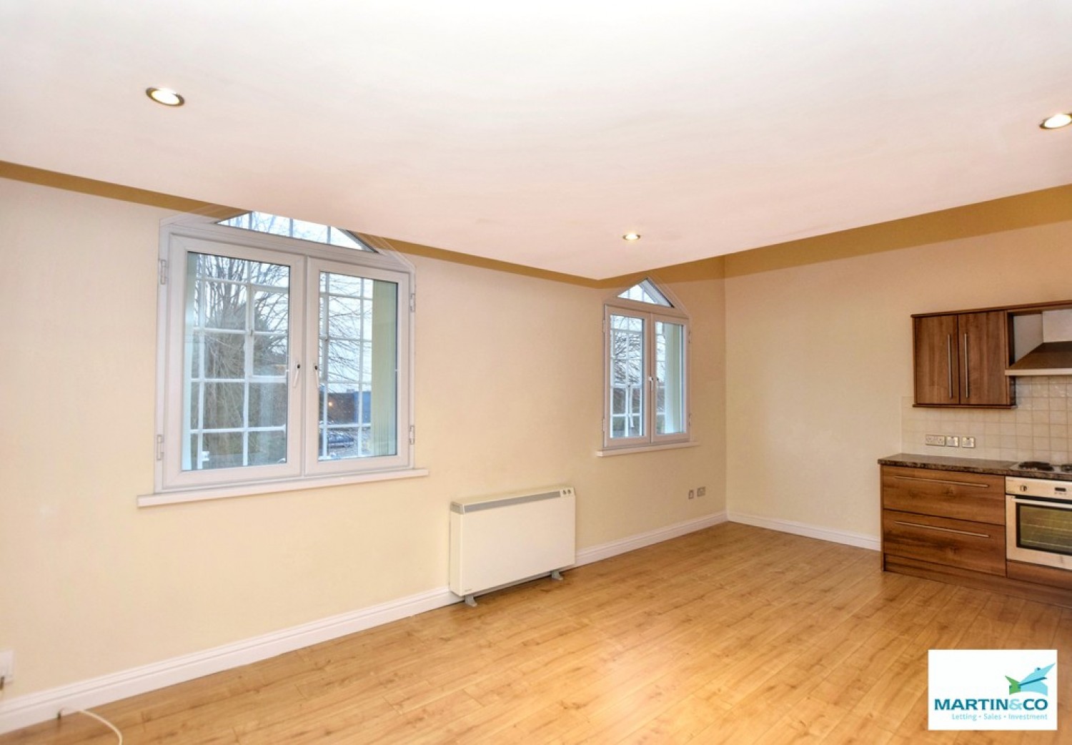 2 bedroom Flat in Castle Hill Mews, 16-20 Hill Street