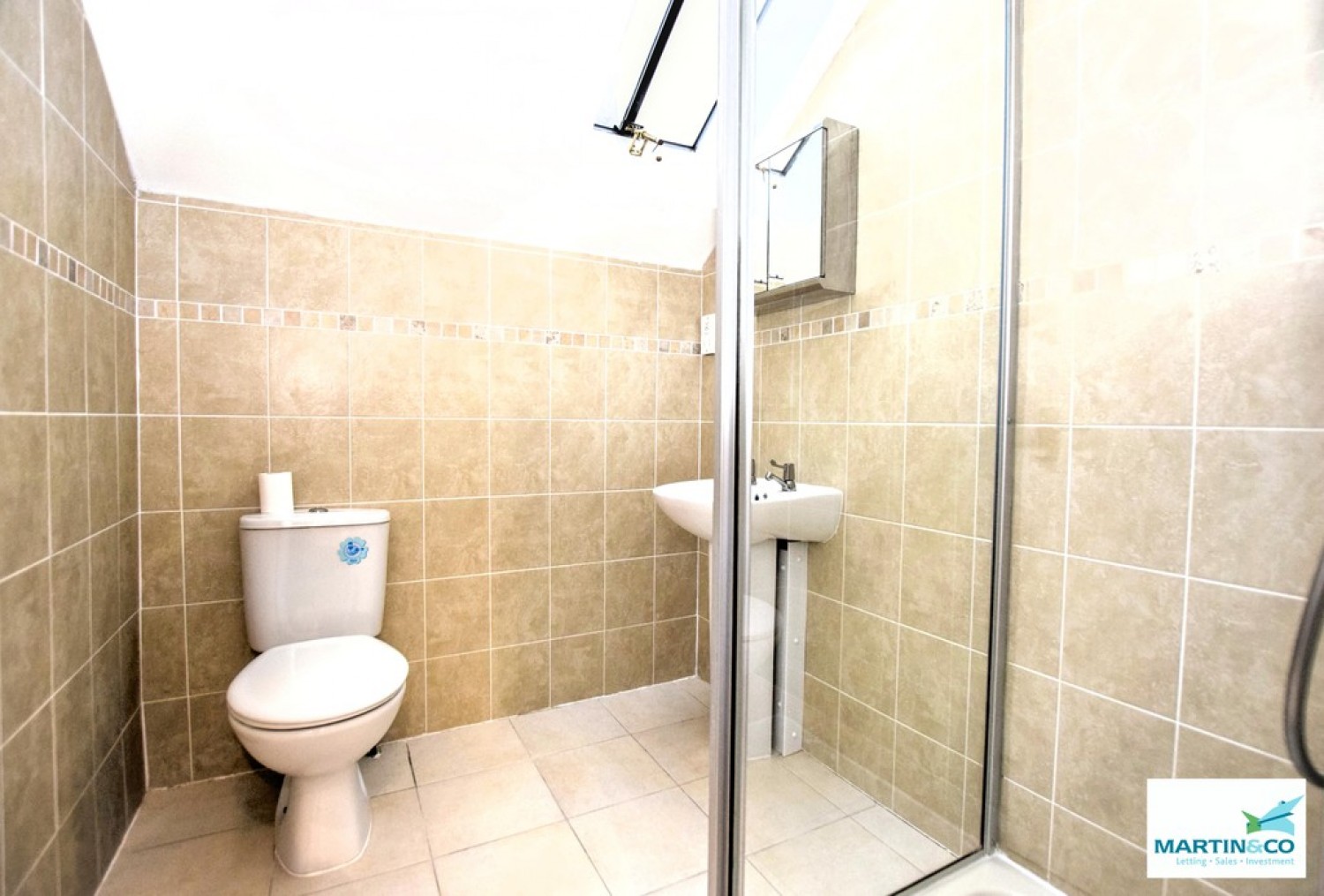 2 bedroom Flat in Castle Hill Mews, 16-20 Hill Street