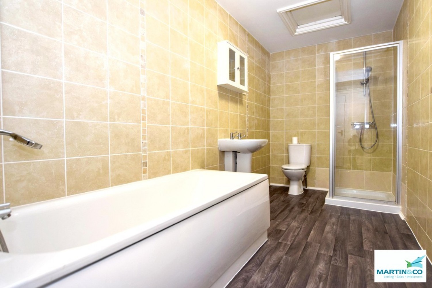 2 bedroom Flat in Castle Hill Mews, 16-20 Hill Street