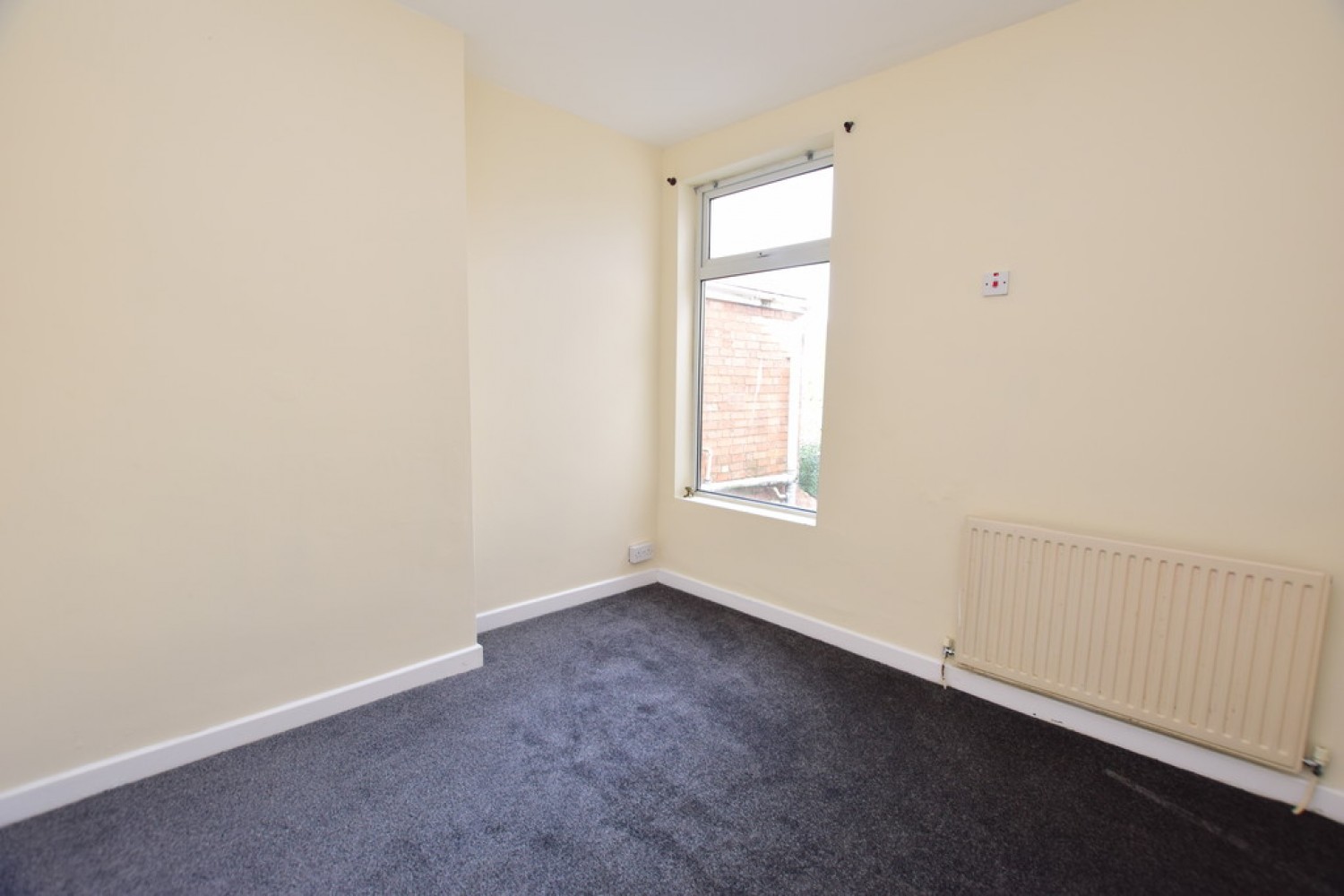 2 bedroom House for Letting Charles Street, Hinckley