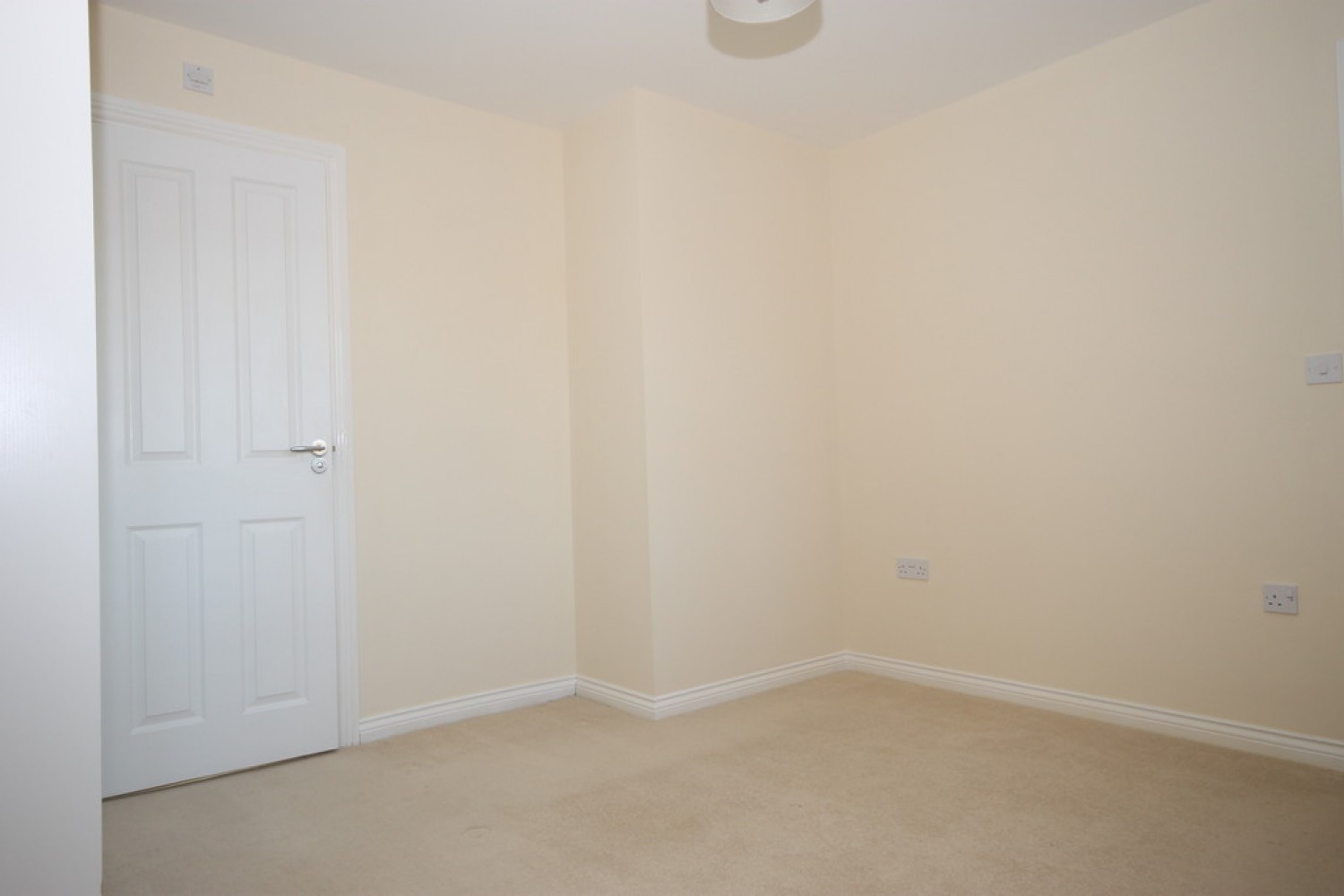 3 bedroom House in Whitebeam Way, Nuneaton