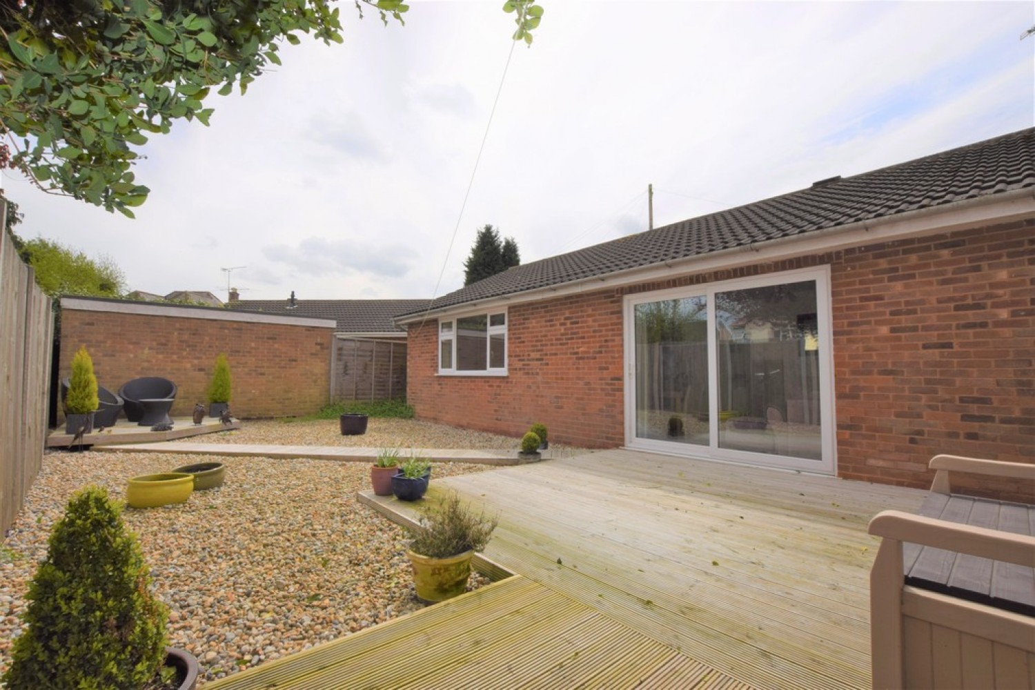 2 bedroom Bungalow for Letting Battledown Close, Hinckley