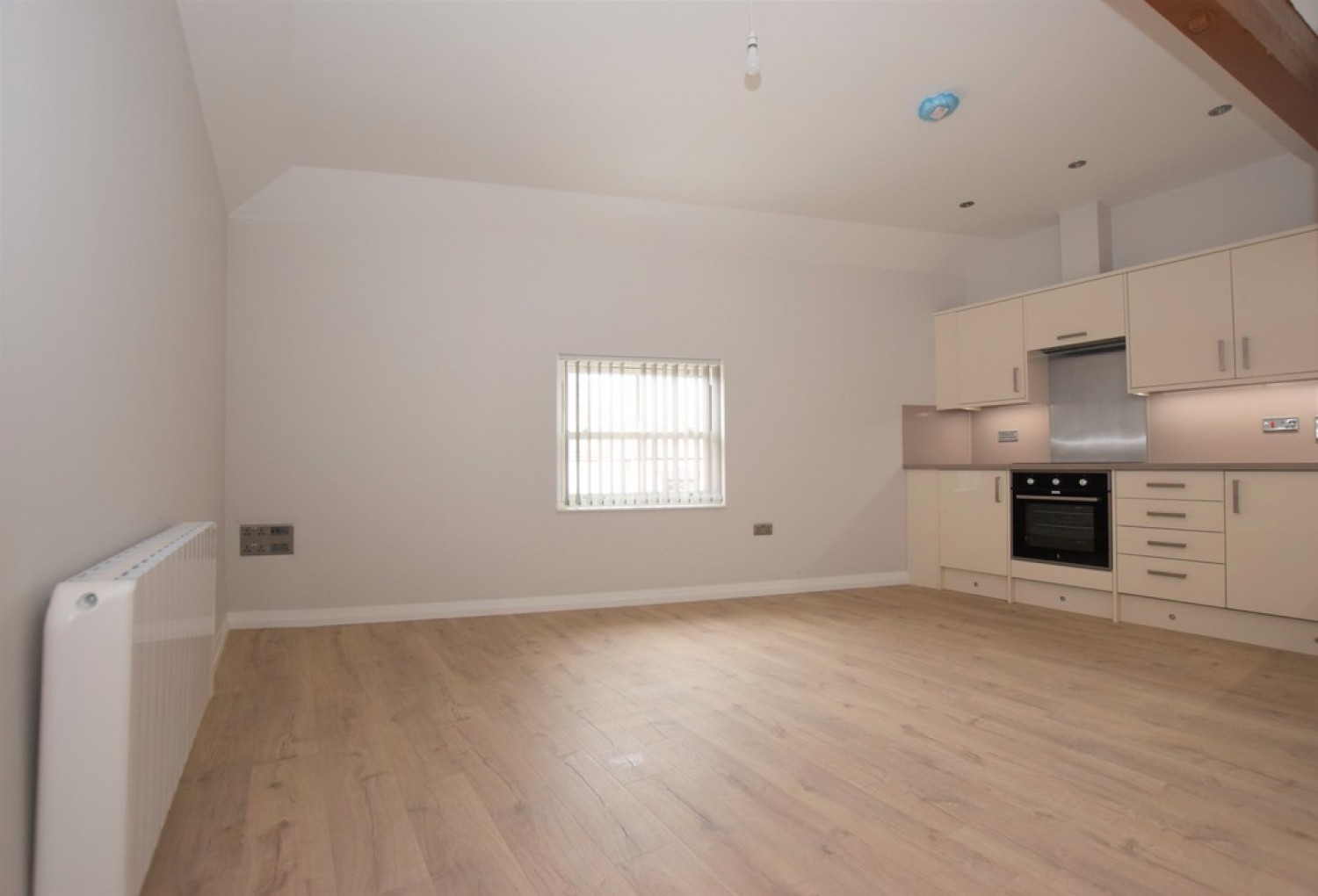 2 bedroom Flat for Letting Castle Inn Court, Castle Street