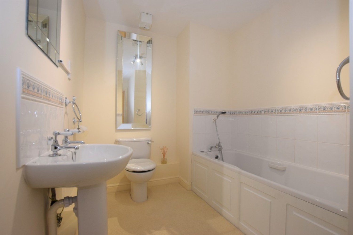 2 bedroom Flat for Letting Appleby House , Hinckley