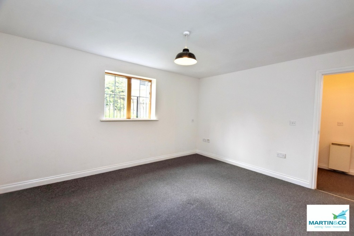 2 bedroom Flat for Letting Weavers Court, Hinckley