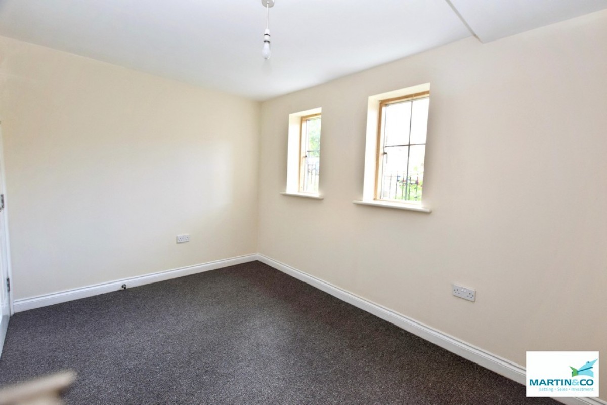 Weavers Court, Hinckley