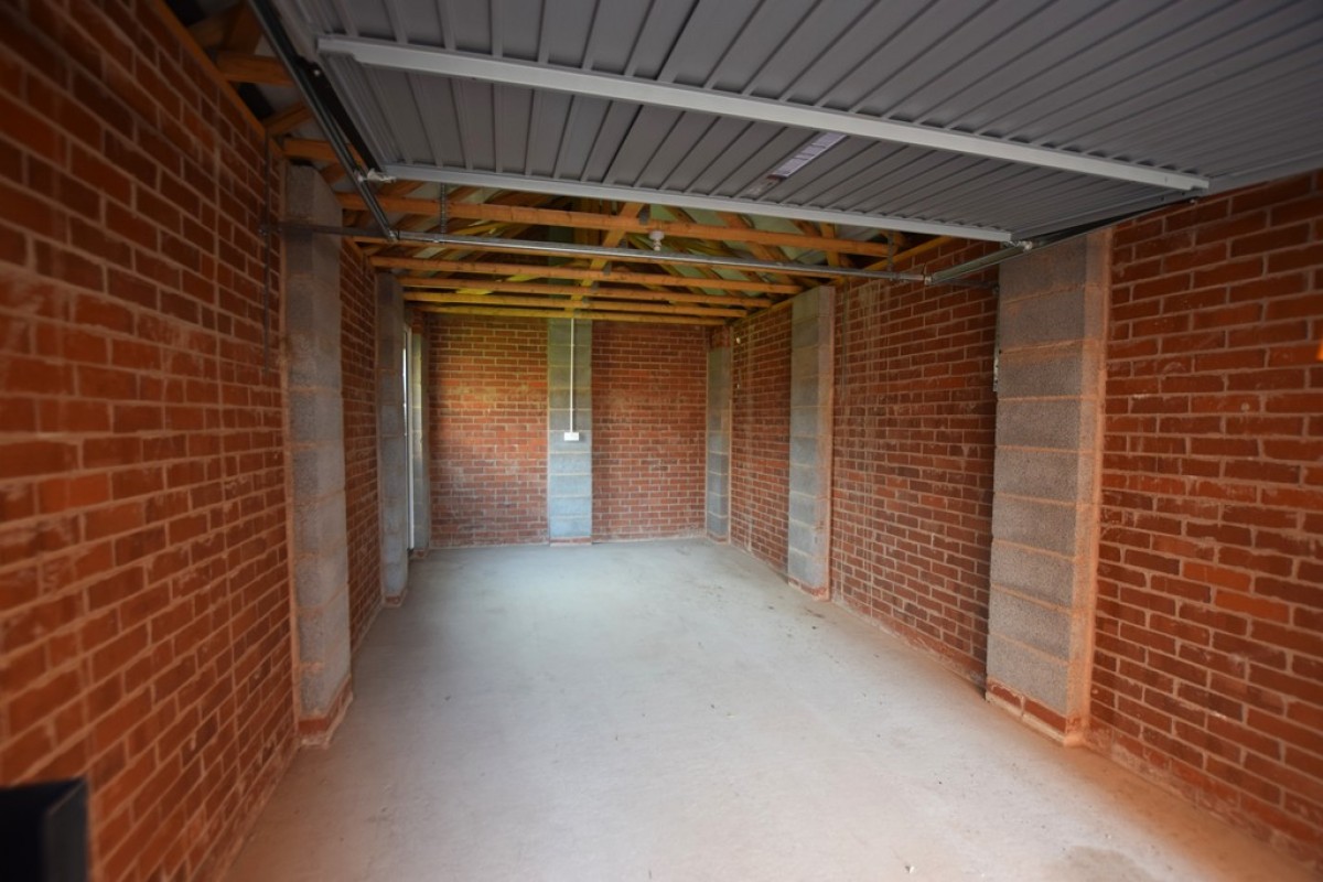 Windrower Close, Nuneaton