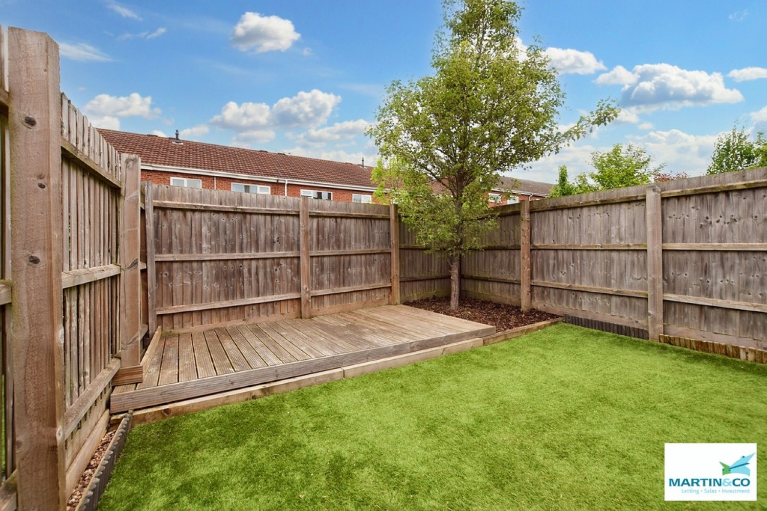 3 bedroom House in Co-Op Close, Barwell