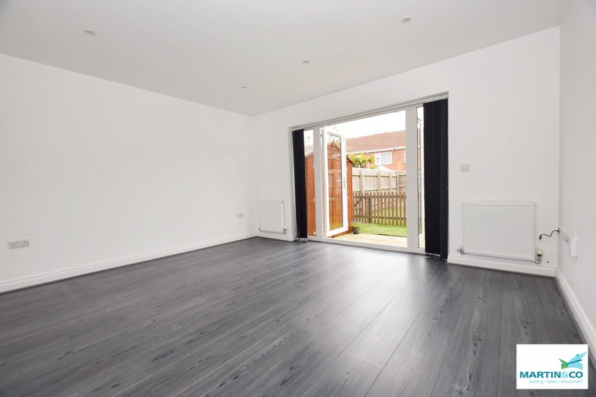 Co-Op Close, Barwell