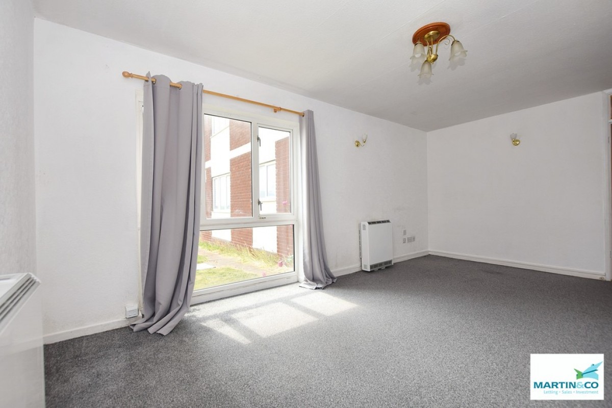 Deveron Court, Hinckley