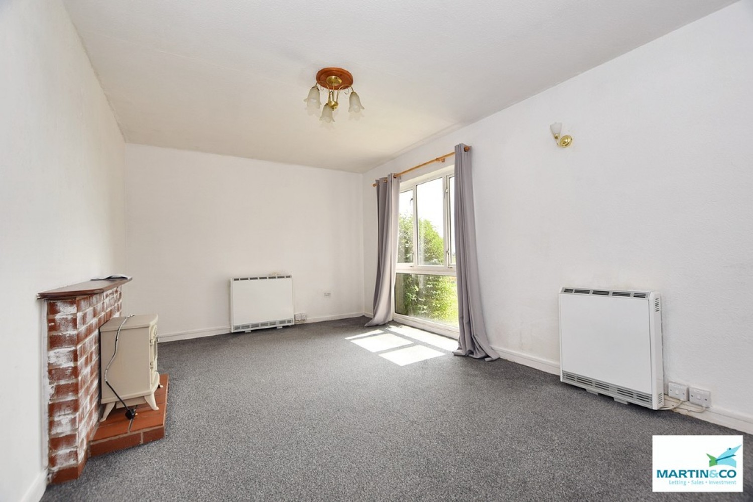 Deveron Court, Hinckley