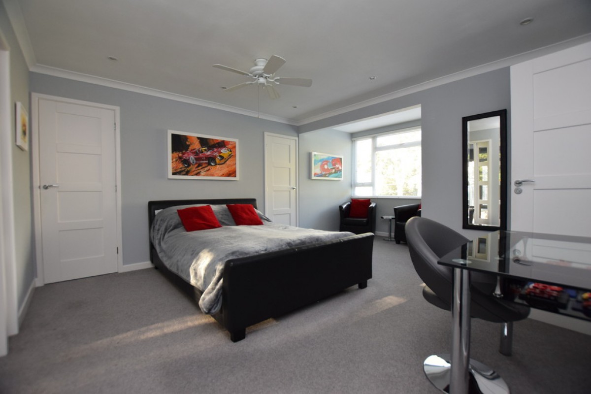 Hollycroft, Hinckley