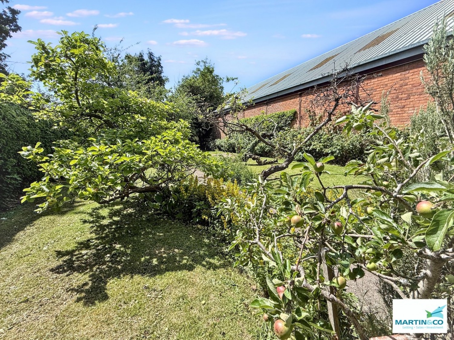 4 bedroom House for Sale Leicester Road, Hinckley