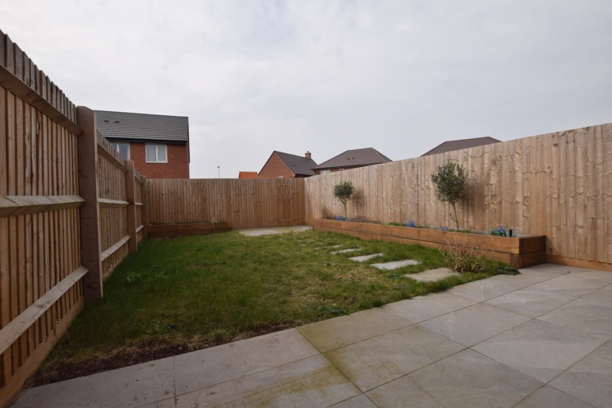 Tedder Grove , Nuneaton