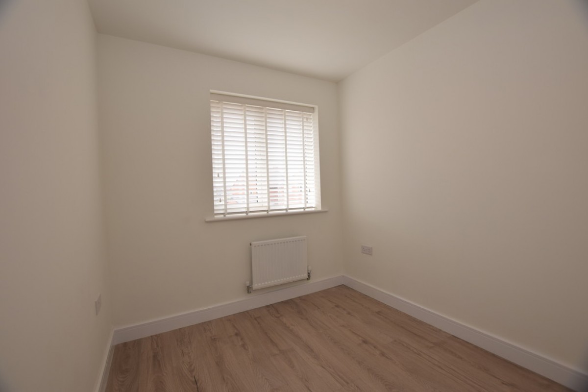 Tedder Grove , Nuneaton
