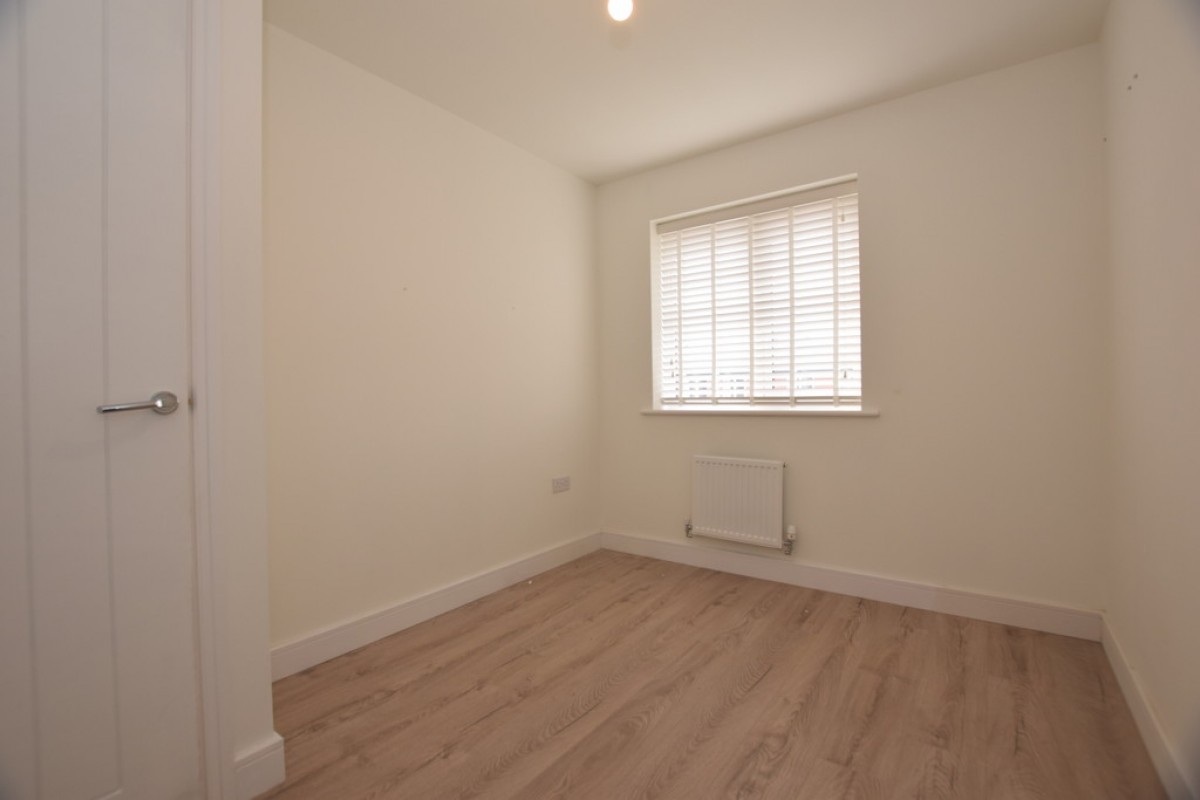 Tedder Grove , Nuneaton