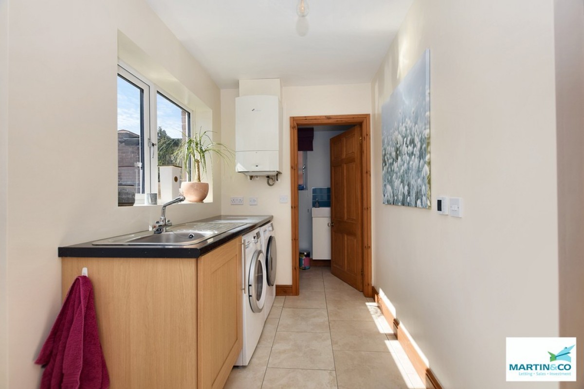 Pilgrims Gate, Burbage