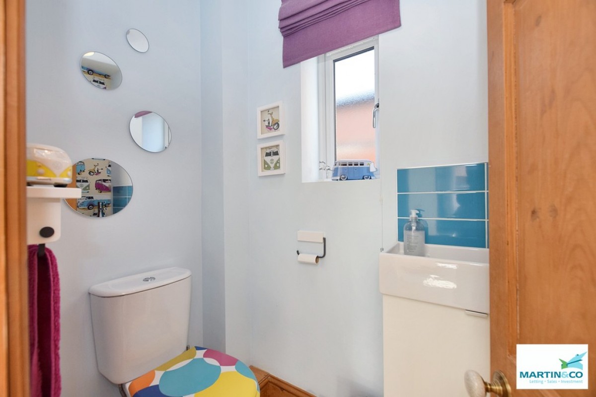 Pilgrims Gate, Burbage