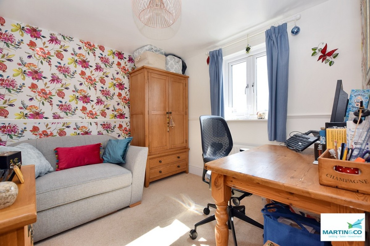 Pilgrims Gate, Burbage