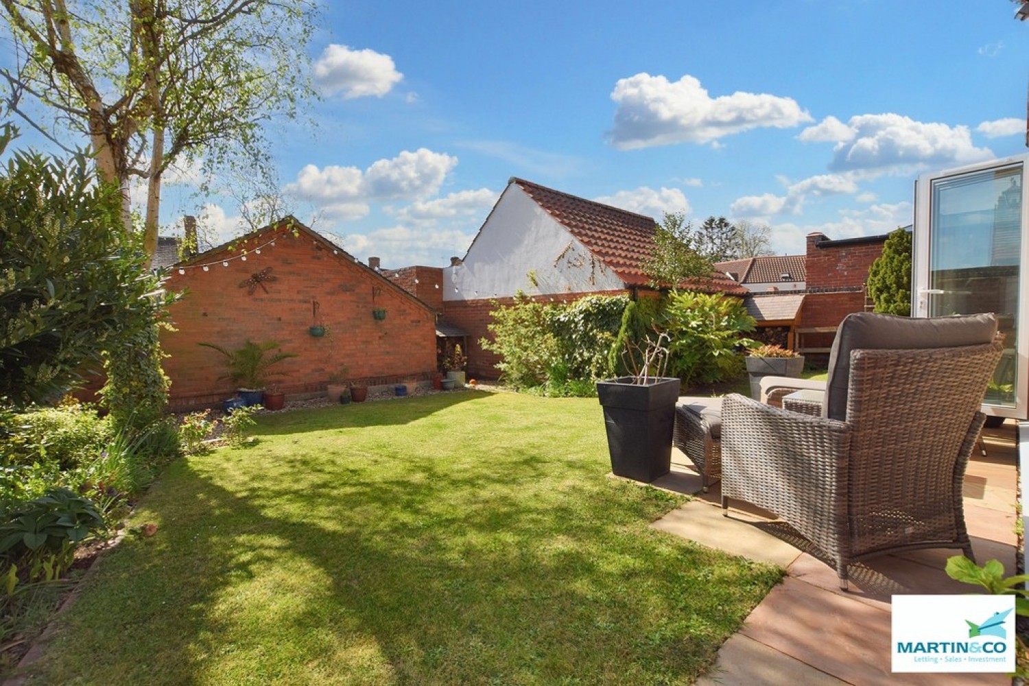 Pilgrims Gate, Burbage