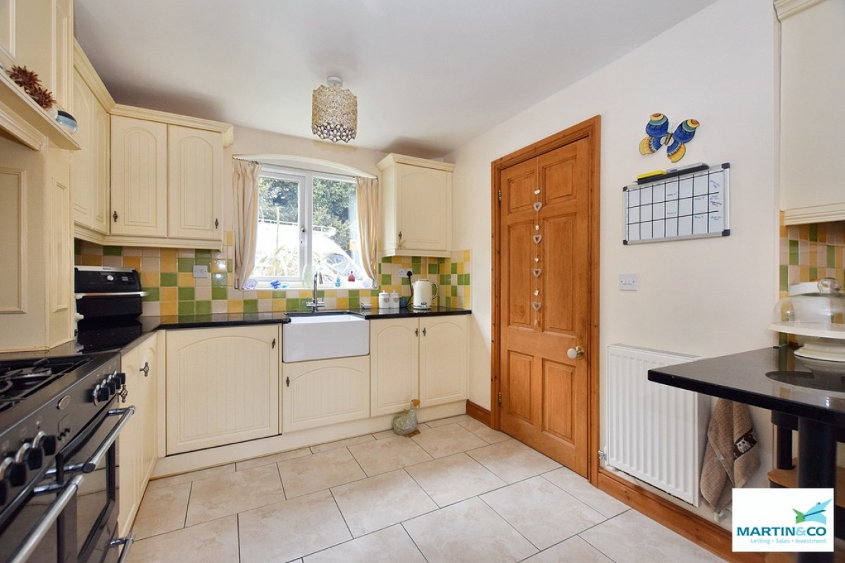 Pilgrims Gate, Burbage