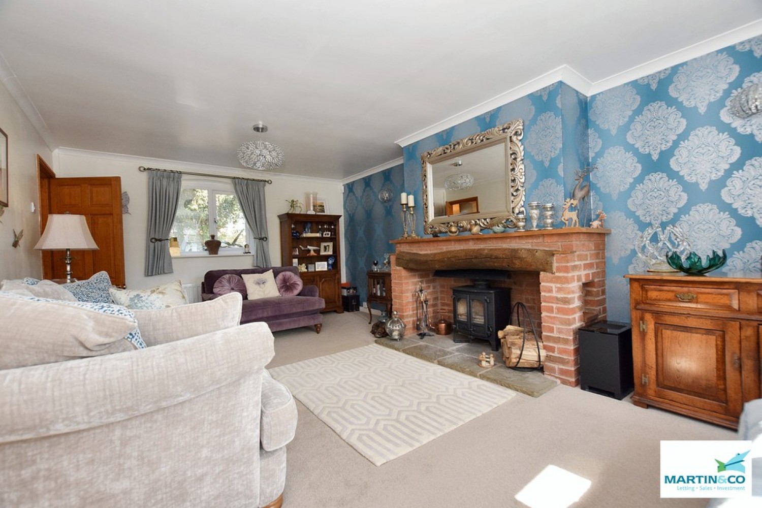 Pilgrims Gate, Burbage