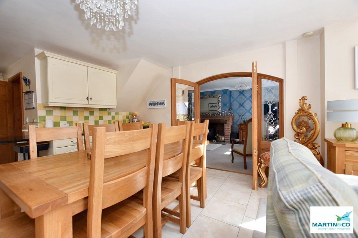 Pilgrims Gate, Burbage