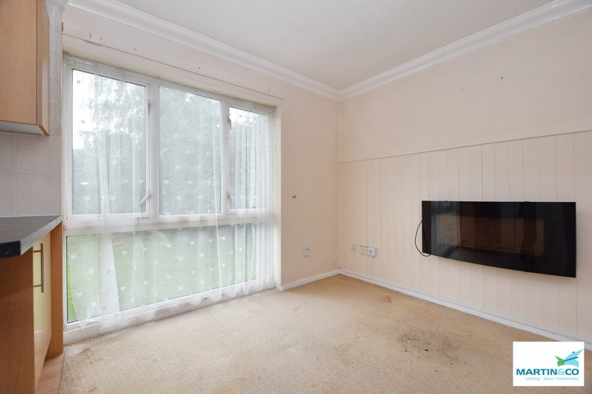 Deveron Court, Hinckley