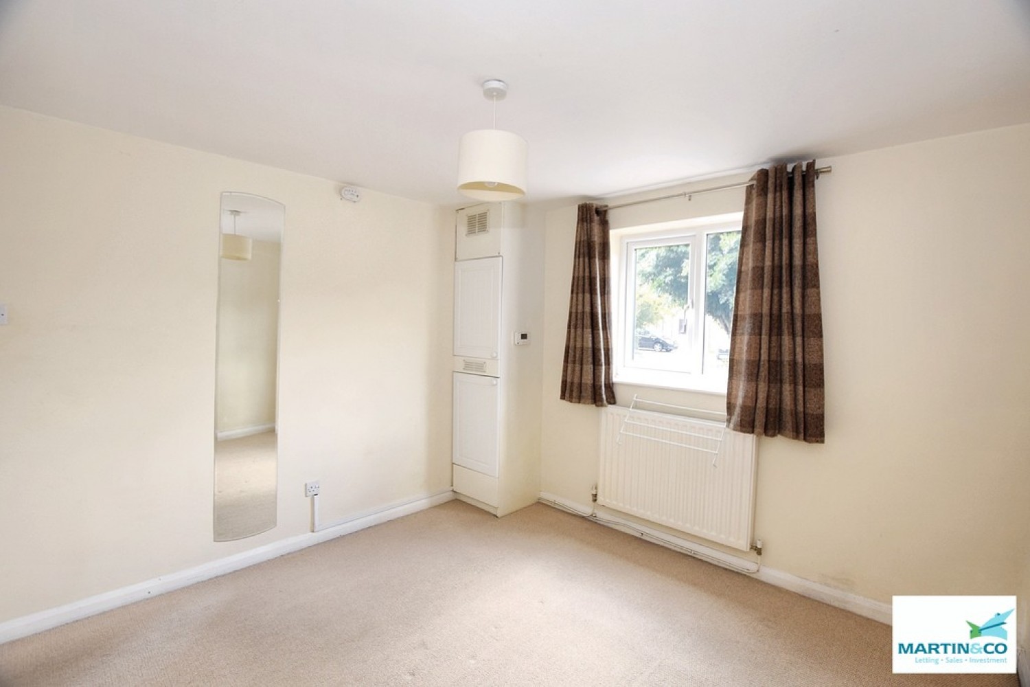 1 bedroom Flat for Sale Granville Gardens, Hinckley