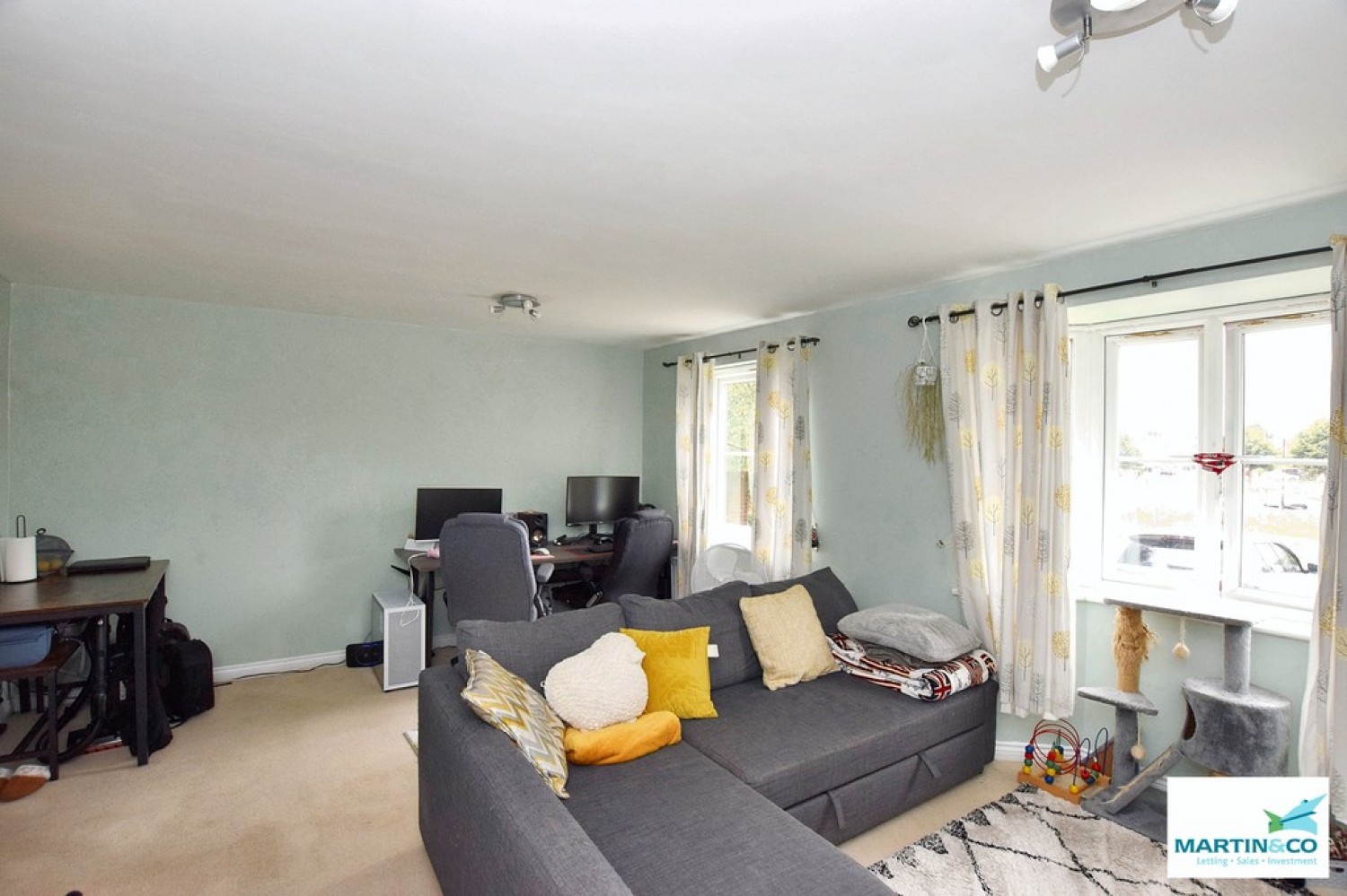 2 bedroom Flat in Spruce Road, Nuneaton
