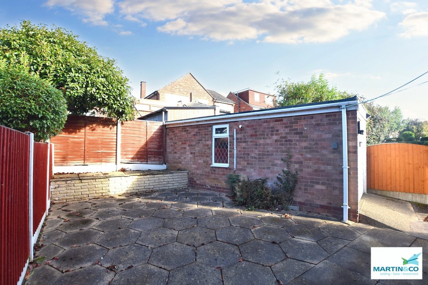 Southfield Road, Hinckley