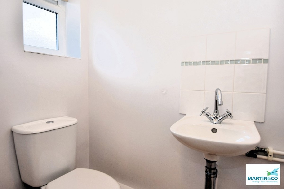 Hogarth Drive, Hinckley