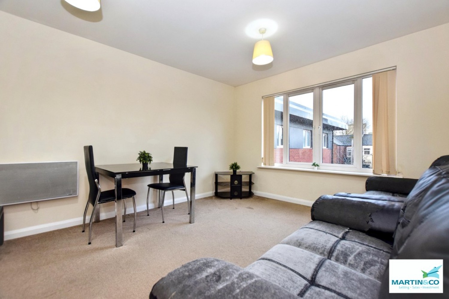 2 bedroom Flat in Hever Hall, Coventry