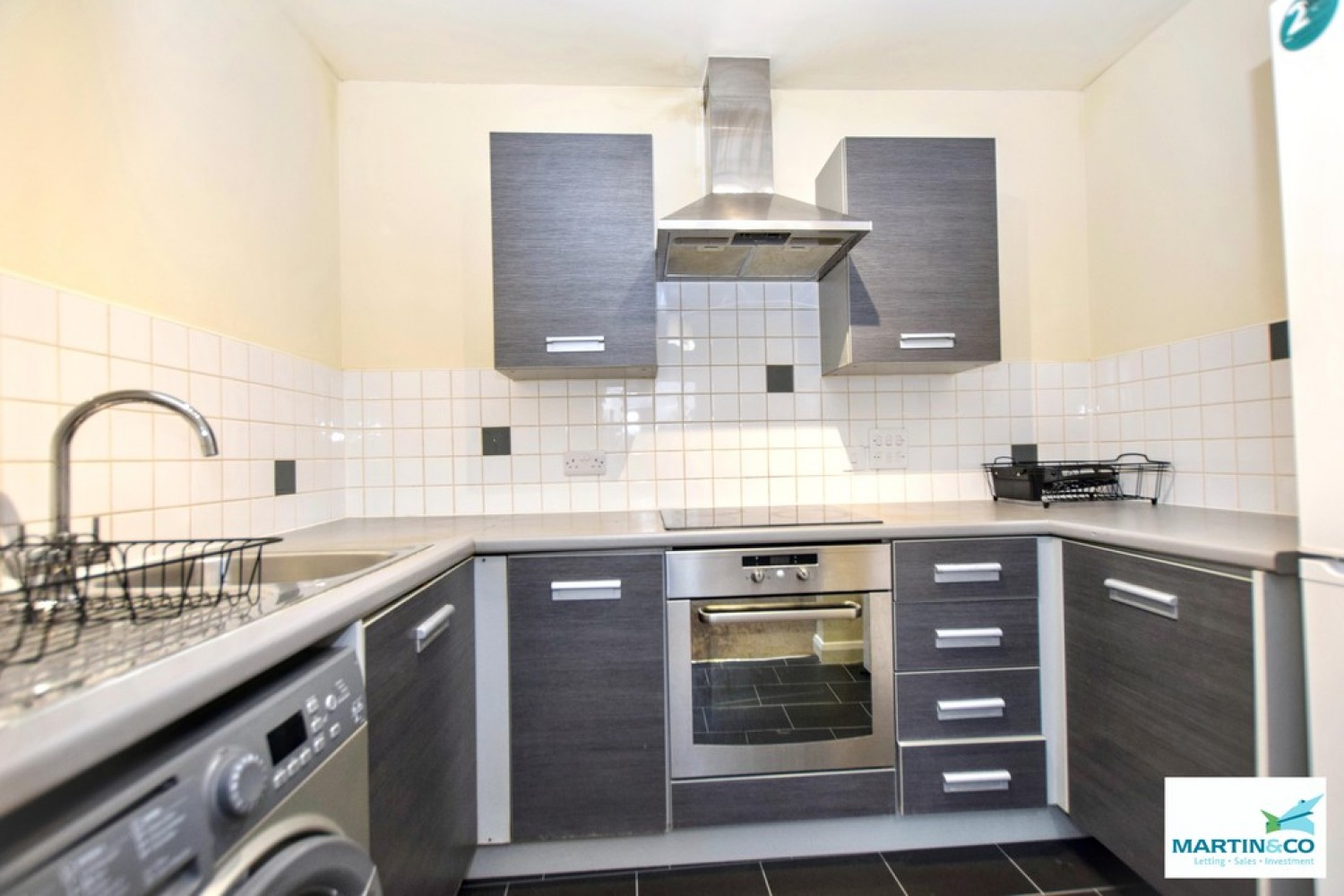 2 bedroom Flat in Hever Hall, Coventry